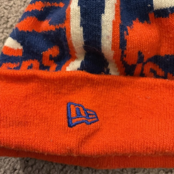 Vintage NHL New Era New York Islanders Hockey Knit Beanie Pom Pom Hat Cap Y2K - Picture 4 of 4